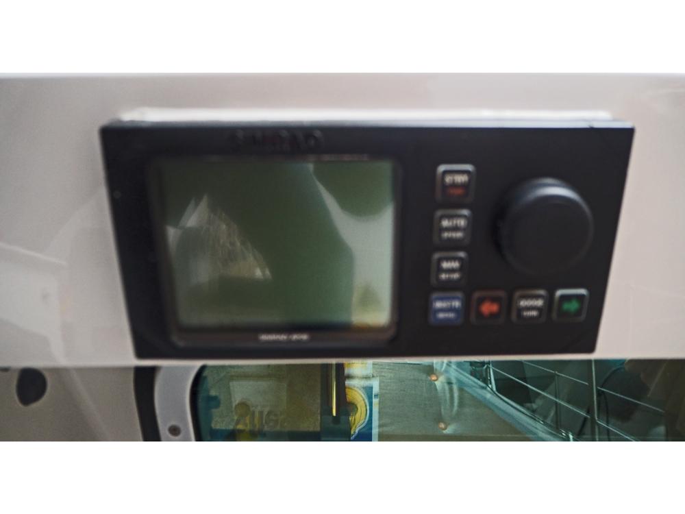  Navigation and electronics